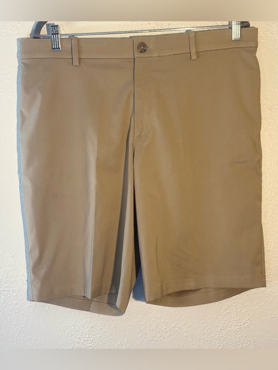 Nike Other - Nike Navy Beige Standard Fit Dri-Fit Golf Shorts Men’s Size 36